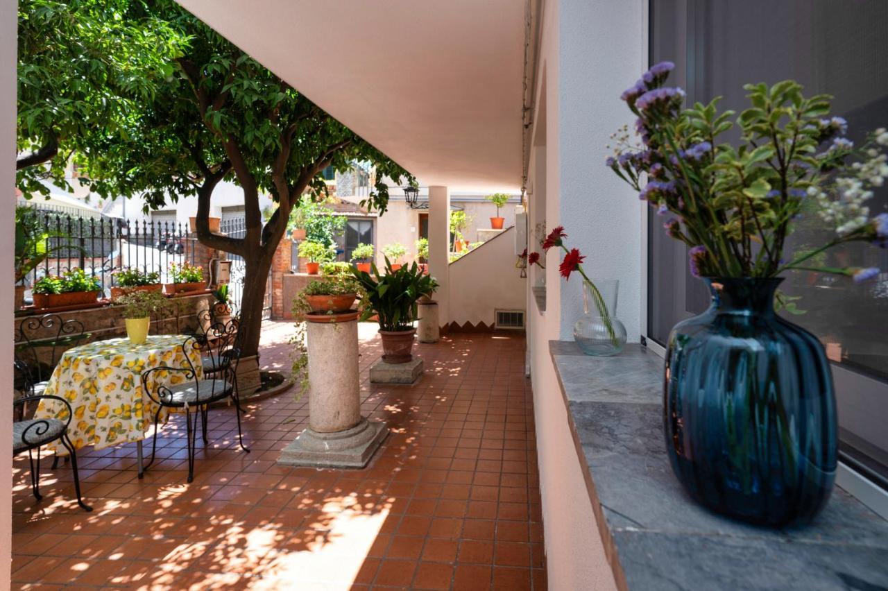 Diomira Apartment Taormina Esterno foto